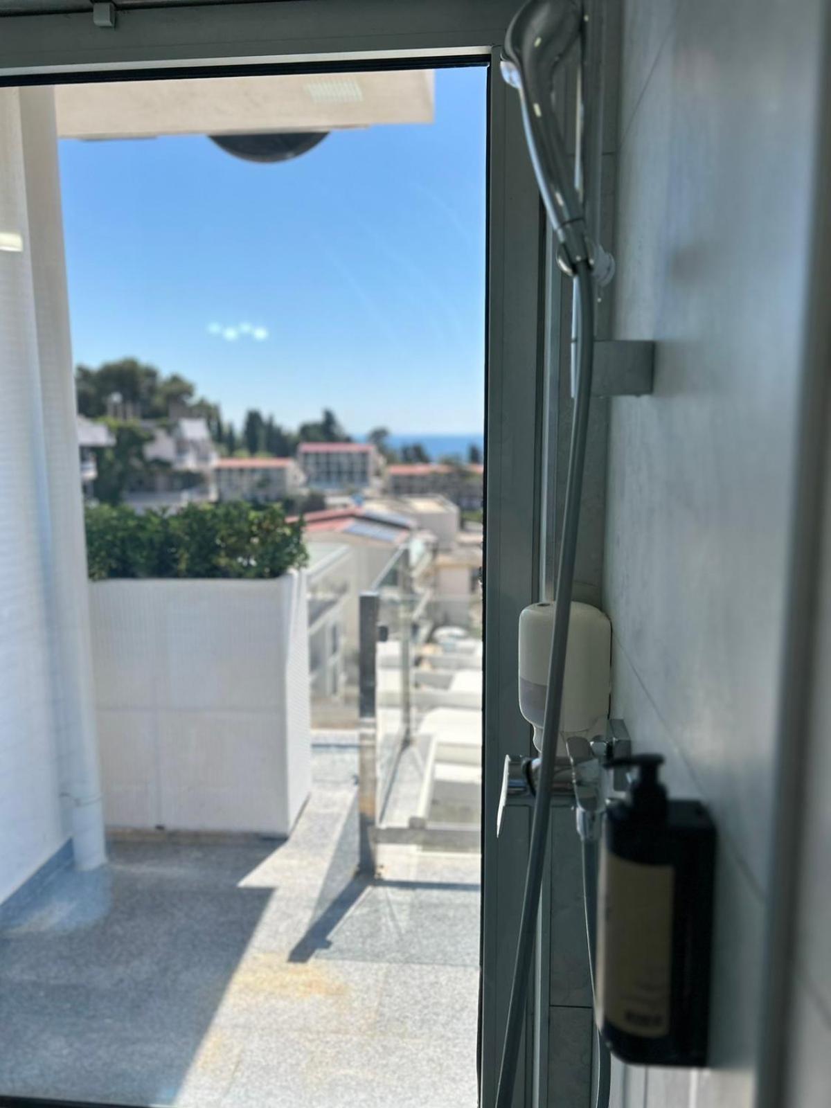 Hotel Senator Ulcinj Exterior photo